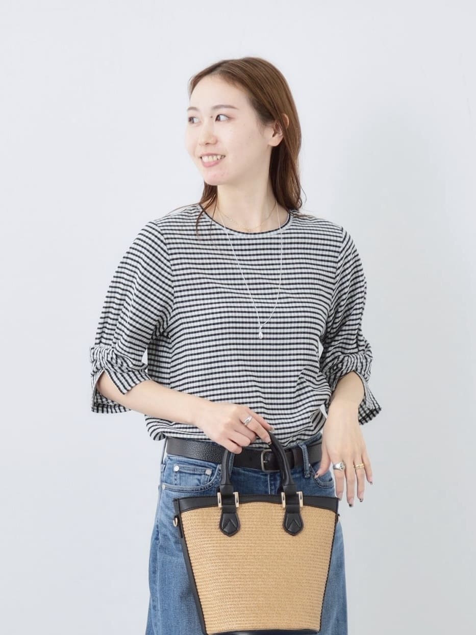 mitsukiさんの「INDIVI｜【褒められデニム】ワイドストレート デニムパンツ」を使ったコーディネート