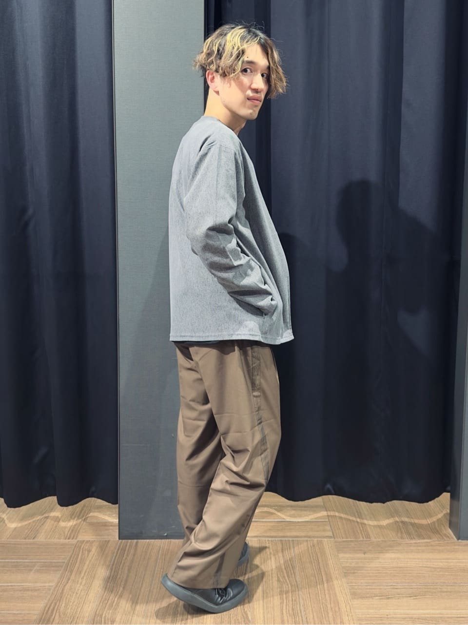 tomoyaさんの「THE SHOP TK｜シャリルジャージ カーディガン 洗濯機OK/吸水速乾/イージーケア/セットアップ可」を使ったコーディネート