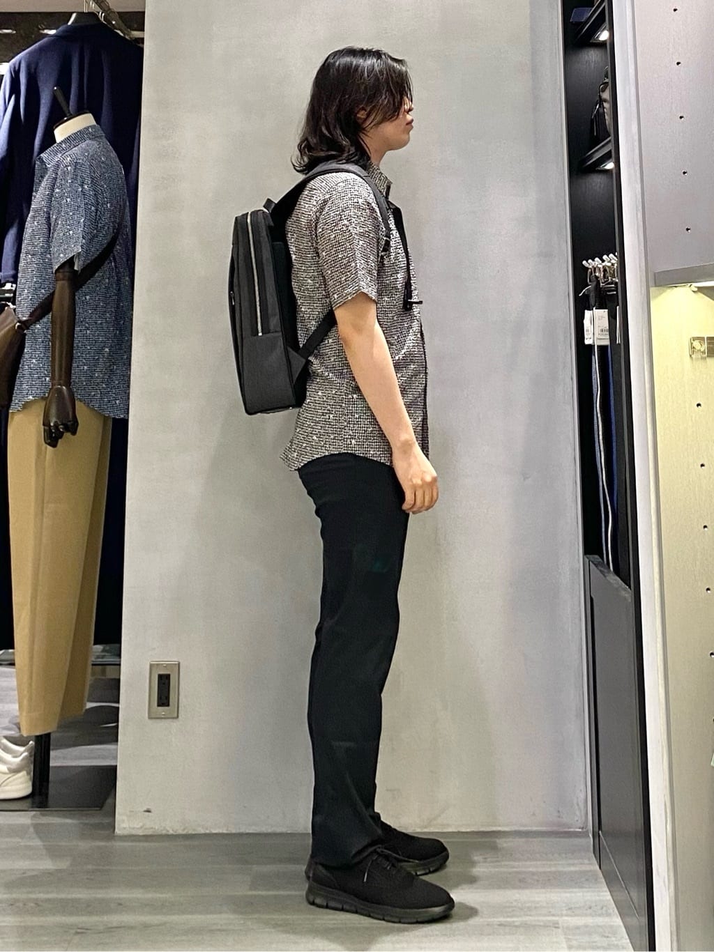 nishiさんの「TAKEO KIKUCHI｜【抗菌防臭】COOL DOTS（R）ドビープリント ジャケット」を使ったコーディネート