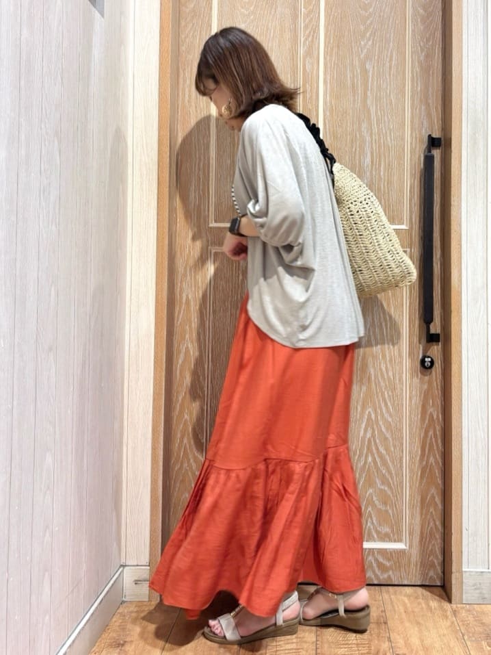 meiさんの「SHOO･LA･RUE｜【UV/さらさらタッチ】女性らしさ漂う 5分袖ボレロカーディガン」を使ったコーディネート