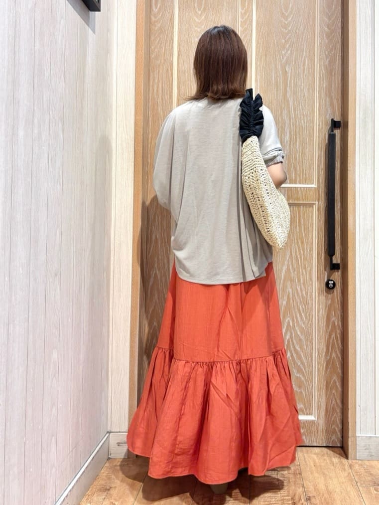 meiさんの「SHOO･LA･RUE｜【UV/さらさらタッチ】女性らしさ漂う 5分袖ボレロカーディガン」を使ったコーディネート
