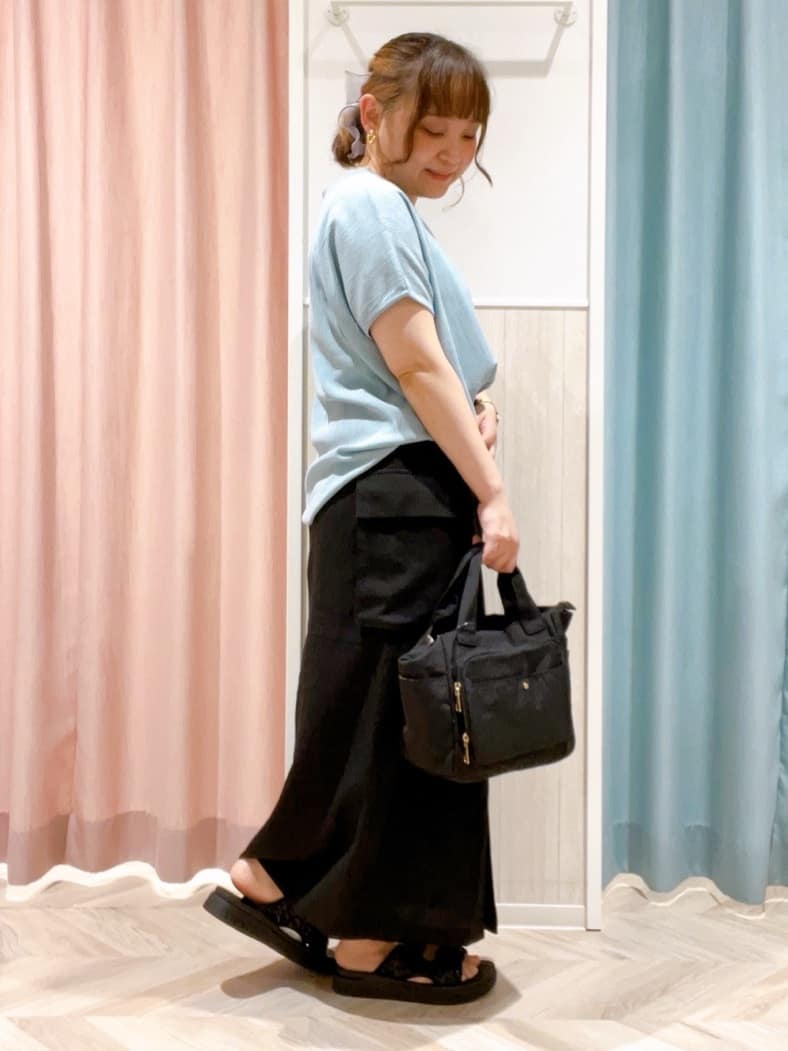 kitaさんの「SHOO･LA･RUE｜【S-LL】ブラウス見えする 軽やかな着心地の しぼしぼトップス」を使ったコーディネート
