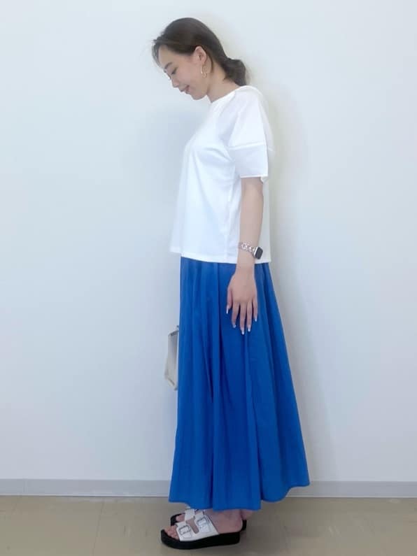 miyuuさんの「OPAQUE.CLIP｜◆《S-LLサイズ》ランタンスリーブトップス【UV／接触冷感／洗濯機洗い可】」を使ったコーディネート