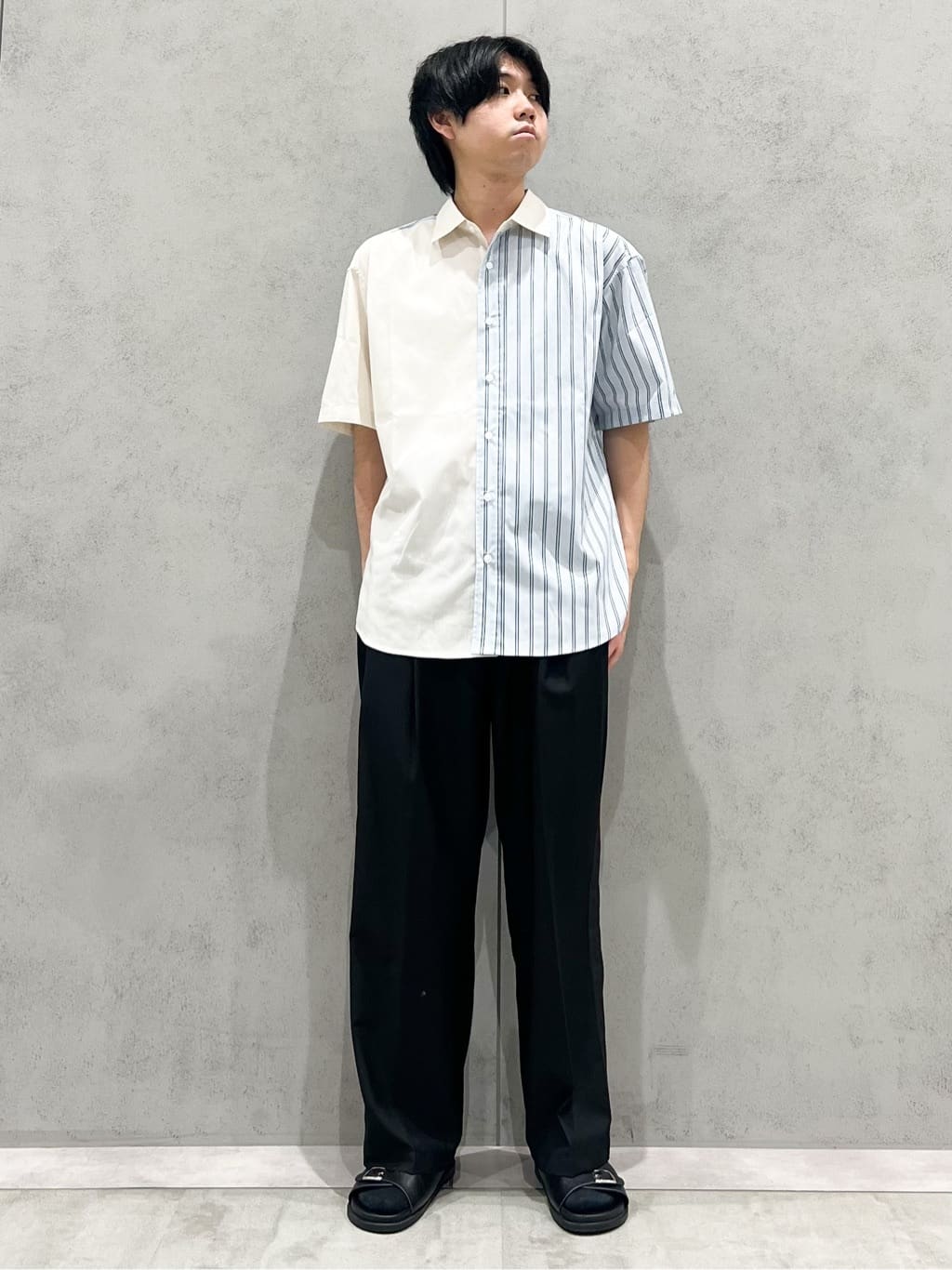 SHI-MAさんの「THE SHOP TK｜ブロードパネルストライプ 半袖シャツ 洗濯機OK／サスティナブル素材」を使ったコーディネート