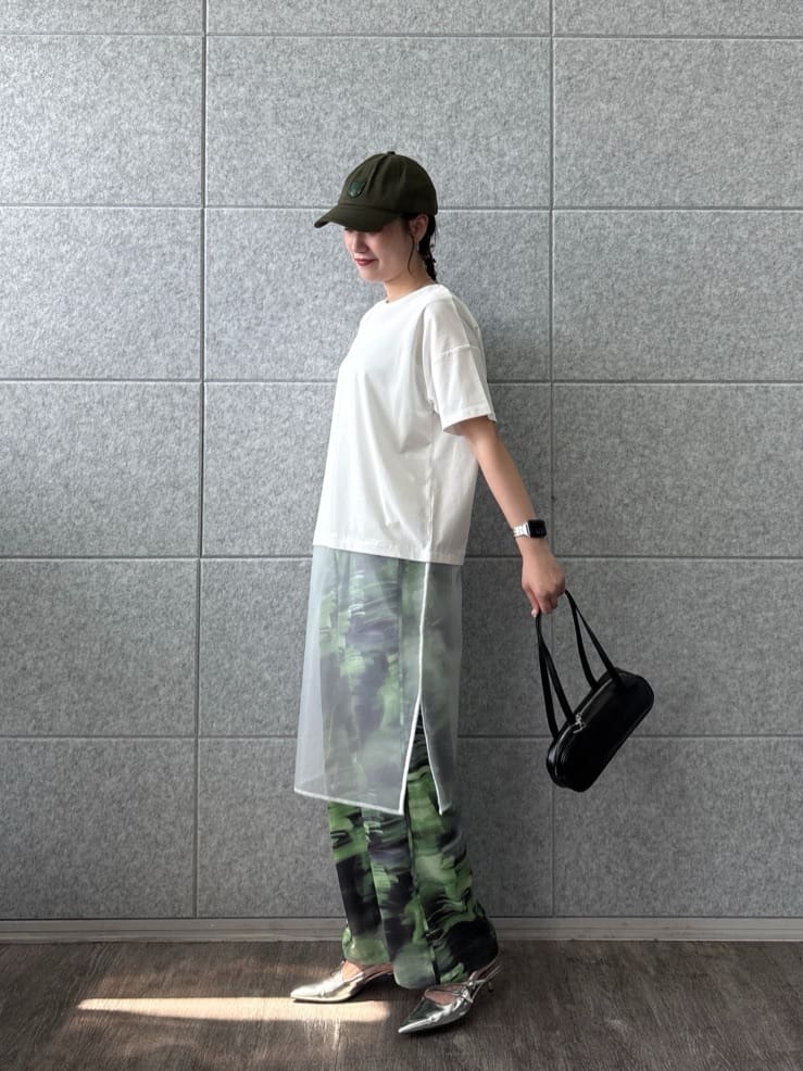 なつさんの「INDIVI｜シアードッキングTシャツ」を使ったコーディネート