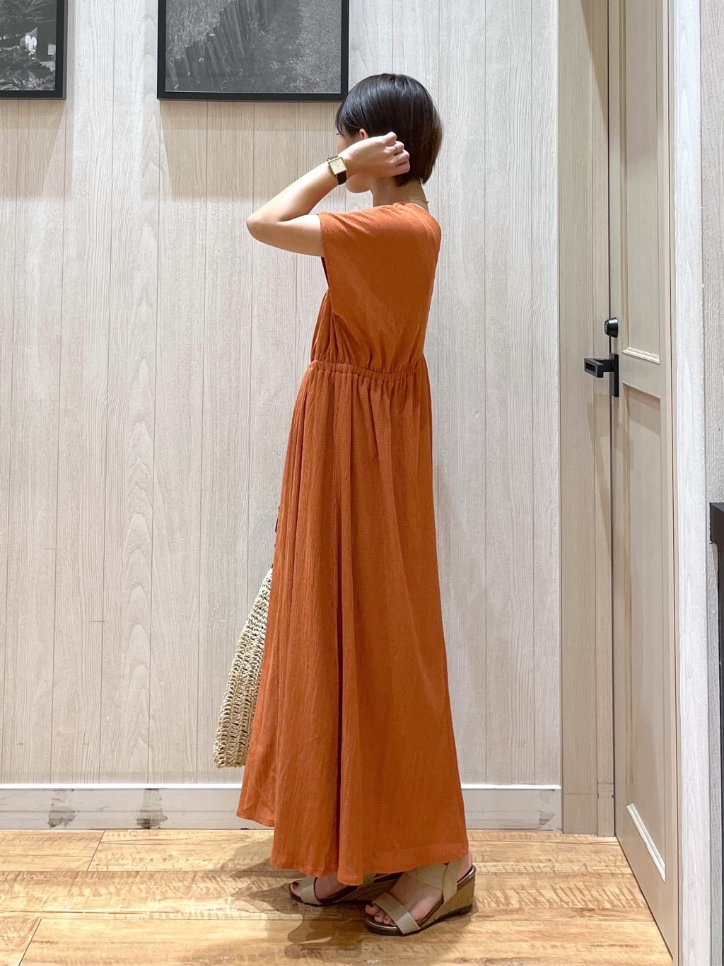shirayuuuさんの「SHOO･LA･RUE｜【前後2WAY】さらりと大人上品に 楊柳フレンチワンピース」を使ったコーディネート