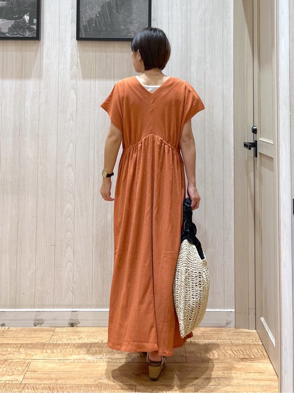 shirayuuuさんの「SHOO･LA･RUE｜【前後2WAY】さらりと大人上品に 楊柳フレンチワンピース」を使ったコーディネート