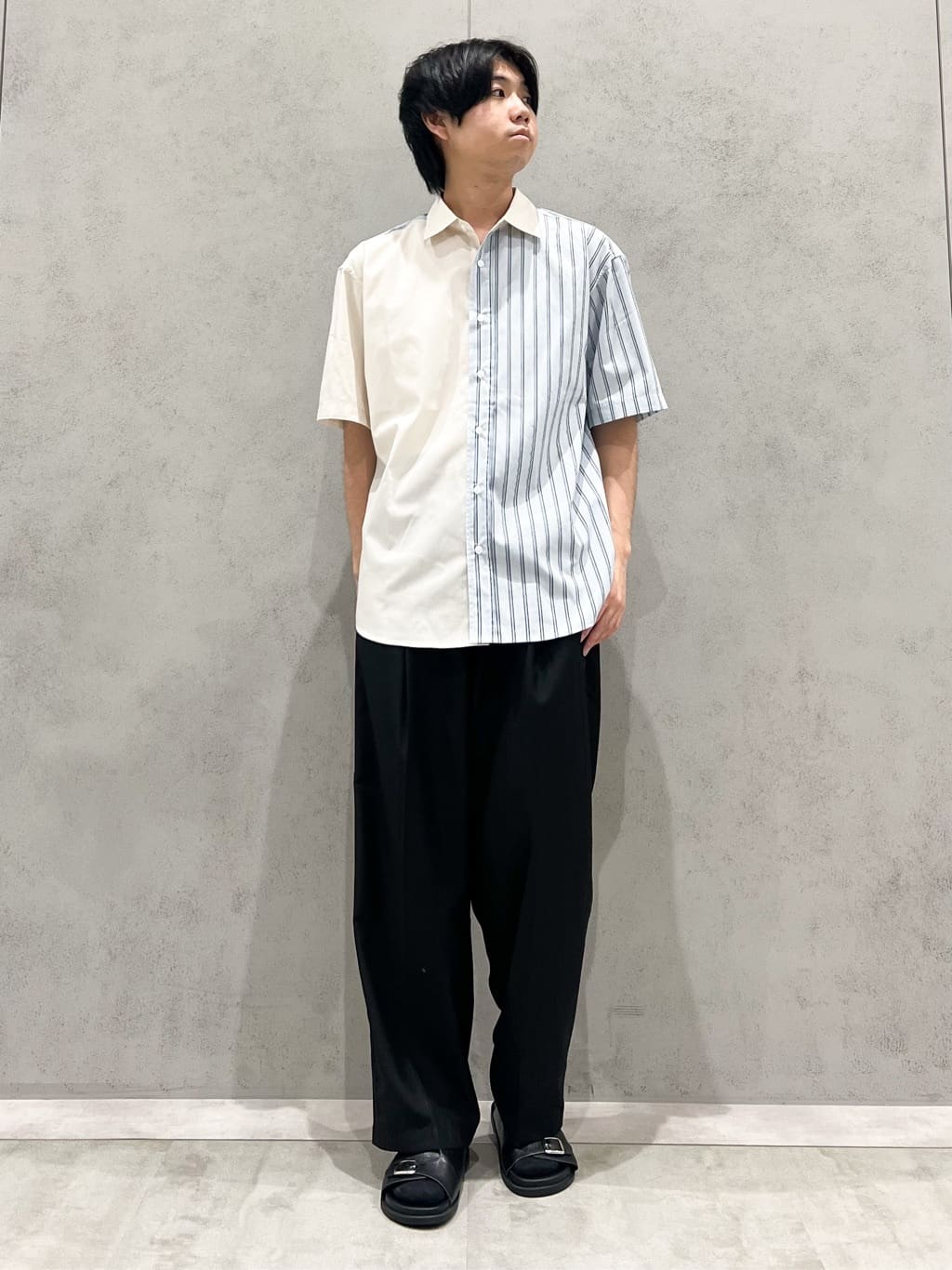 SHI-MAさんの「THE SHOP TK｜ブロードパネルストライプ 半袖シャツ 洗濯機OK／サスティナブル素材」を使ったコーディネート