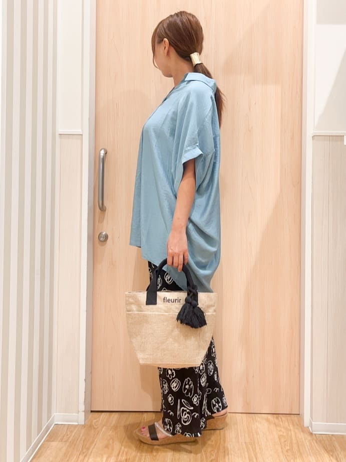natsumiさんの「SHOO･LA･RUE｜【ひんやり】すっきりきれいに体型カバー コクーンシルエットワンピース」を使ったコーディネート