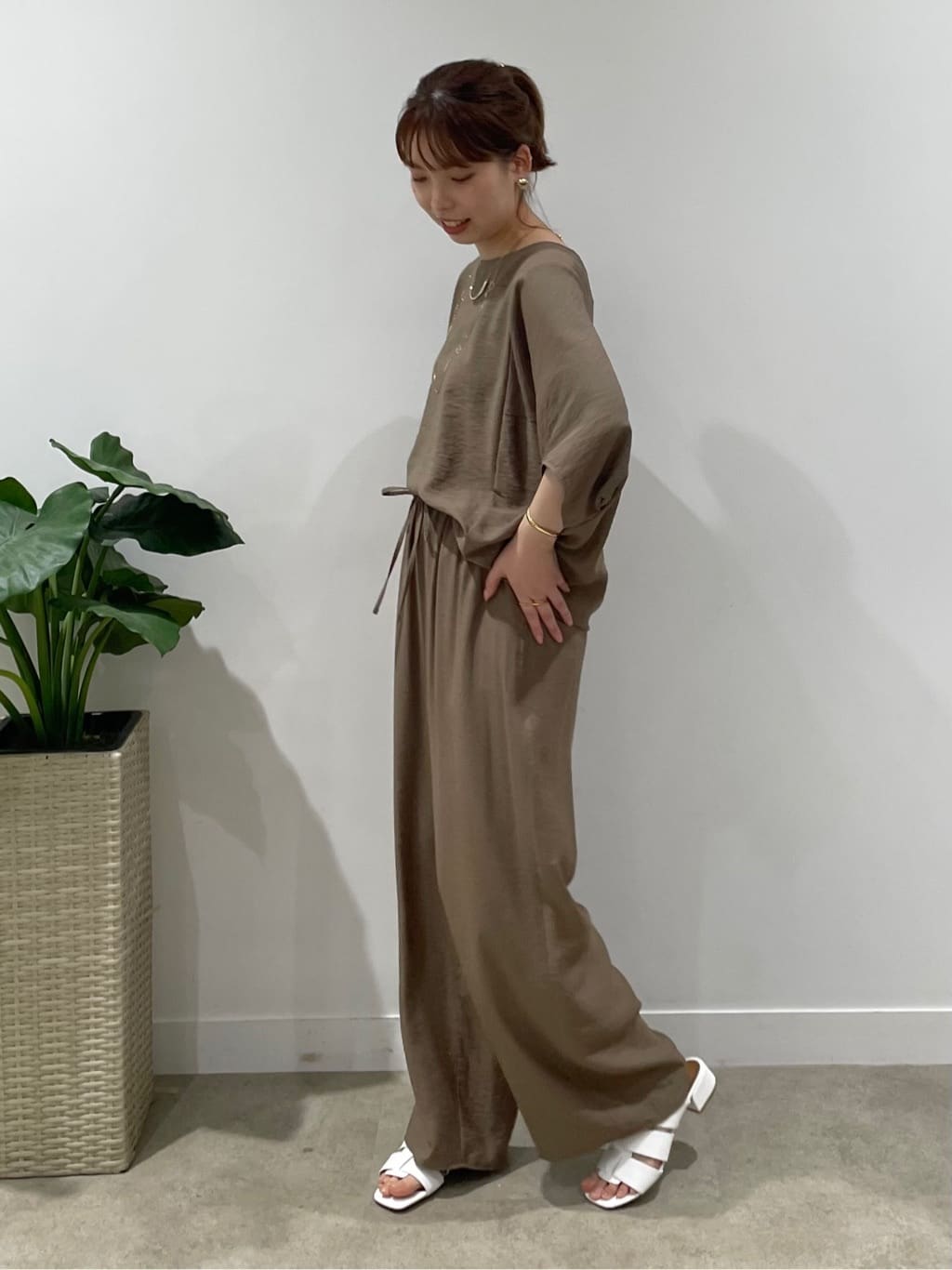 ねねさんの「INDIVI｜ラウンドショートネックレス」を使ったコーディネート