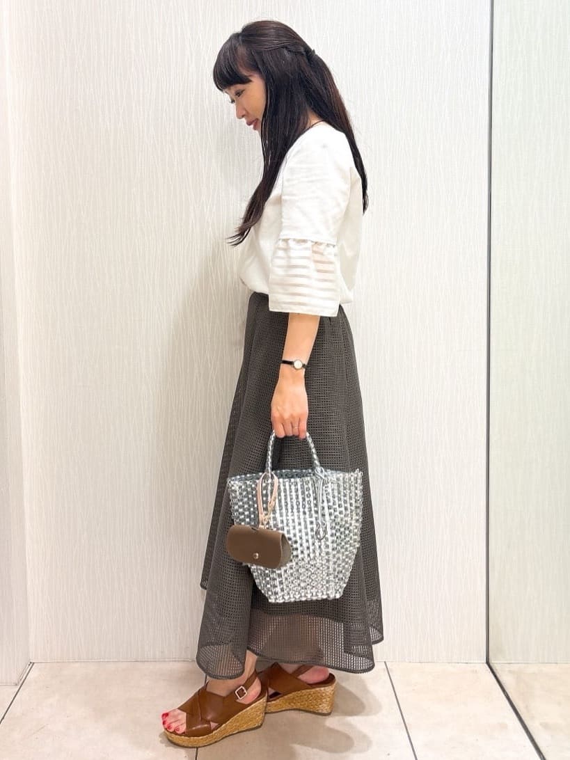 SAHOさんの「UNTITLED｜メタリックメッシュトート」を使ったコーディネート