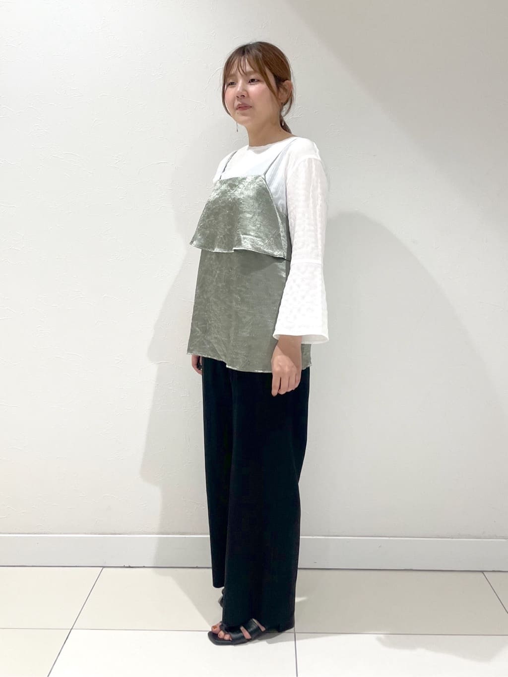 YUUKIさんの「INDIVI｜◆【2点セット／洗える】カセット服 キャミ＆ブラウス セットトップス」を使ったコーディネート