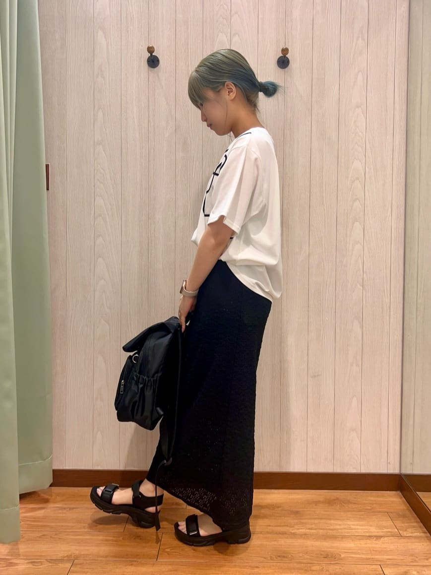 すずさんの「SHOO･LA･RUE｜【S-LL】コーデの主役になる コード刺繍デザインＴシャツ」を使ったコーディネート