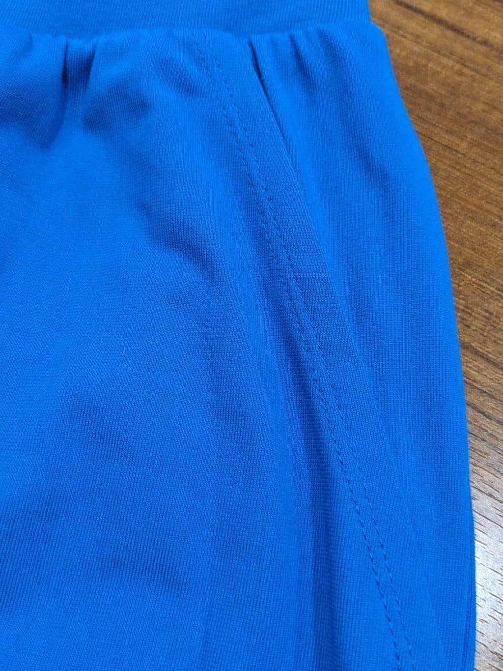 むっちゃんさんの「OPAQUE.CLIP｜イージーナロースカート／セットアップ対応【UVケア／接触冷感／洗濯機洗い可】」を使ったコーディネート