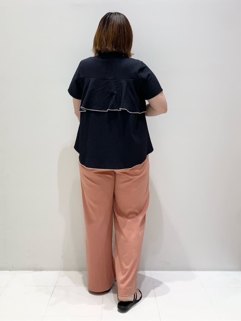 みいちゃんさんの「grove｜◆【晴れの日も雨の日も】撥水イージーワイドパンツ」を使ったコーディネート