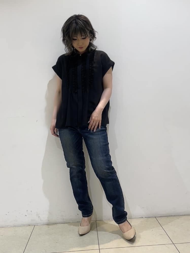 watanabeさんの「UNTITLED｜【Healthy DENIM&times;UNTITLED】別注 R Mrytle（リマートル）テーパードデニム」を使ったコーディネート