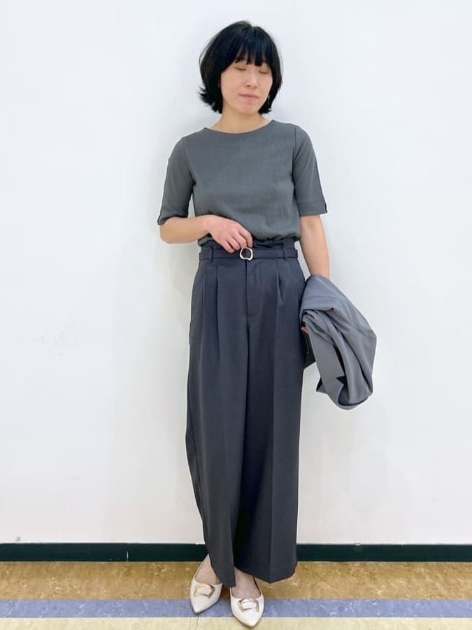 su.さんの「index｜《7色展開／XS-LLサイズ》ボートネックリブトップス【UV／洗濯機洗い可】」を使ったコーディネート