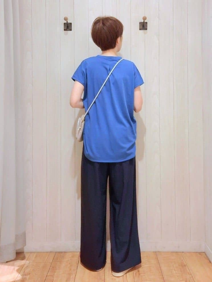 Ribさんの「SHOO･LA･RUE｜【着丈選べる】触れる度ひんやり ゆるきれい イージーワイドパンツ」を使ったコーディネート