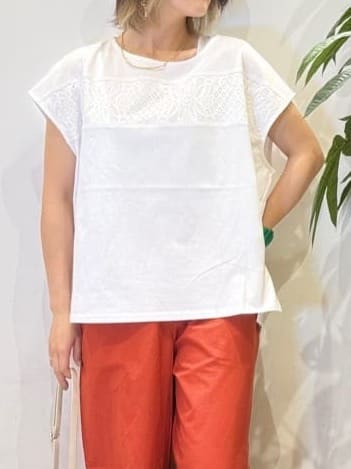 misakiさんの「SHOO･LA･RUE｜【洗える/S-LL/体型カバー】レース使いが華やか フレンチスリーブコットンTシャツ」を使ったコーディネート