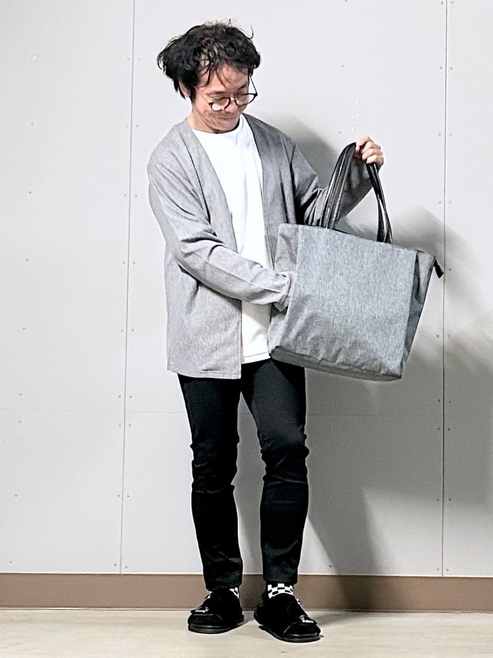 KENJI Iさんの「THE SHOP TK｜シャリルジャージ カーディガン 洗濯機OK/吸水速乾/イージーケア/セットアップ可」を使ったコーディネート