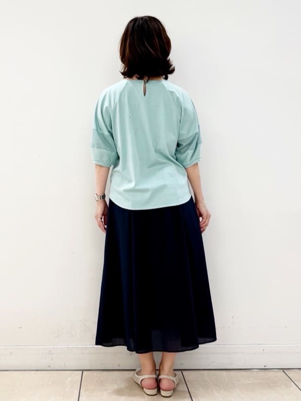 KIKIさんの「Reflect｜◆【マシンウォッシュ可】キレイめラグランスリーブジャージ」を使ったコーディネート