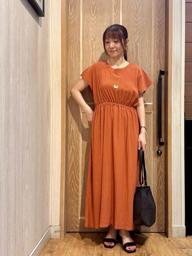 KAORIさんの「SHOO･LA･RUE｜【前後2WAY】さらりと大人上品に 楊柳フレンチワンピース」を使ったコーディネート
