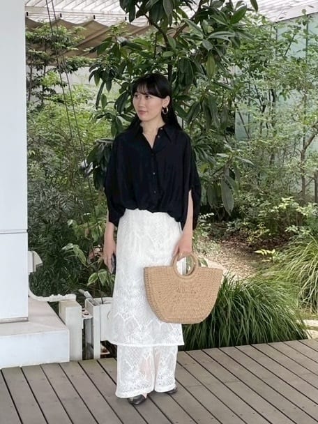 rinaさんの「INDIVI｜バルーンフォルムブラウス」を使ったコーディネート