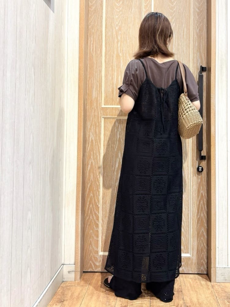 meiさんの「SHOO･LA･RUE｜【S-LL/UV/プチプラ】お袖タックで好印象 デザインTシャツ」を使ったコーディネート