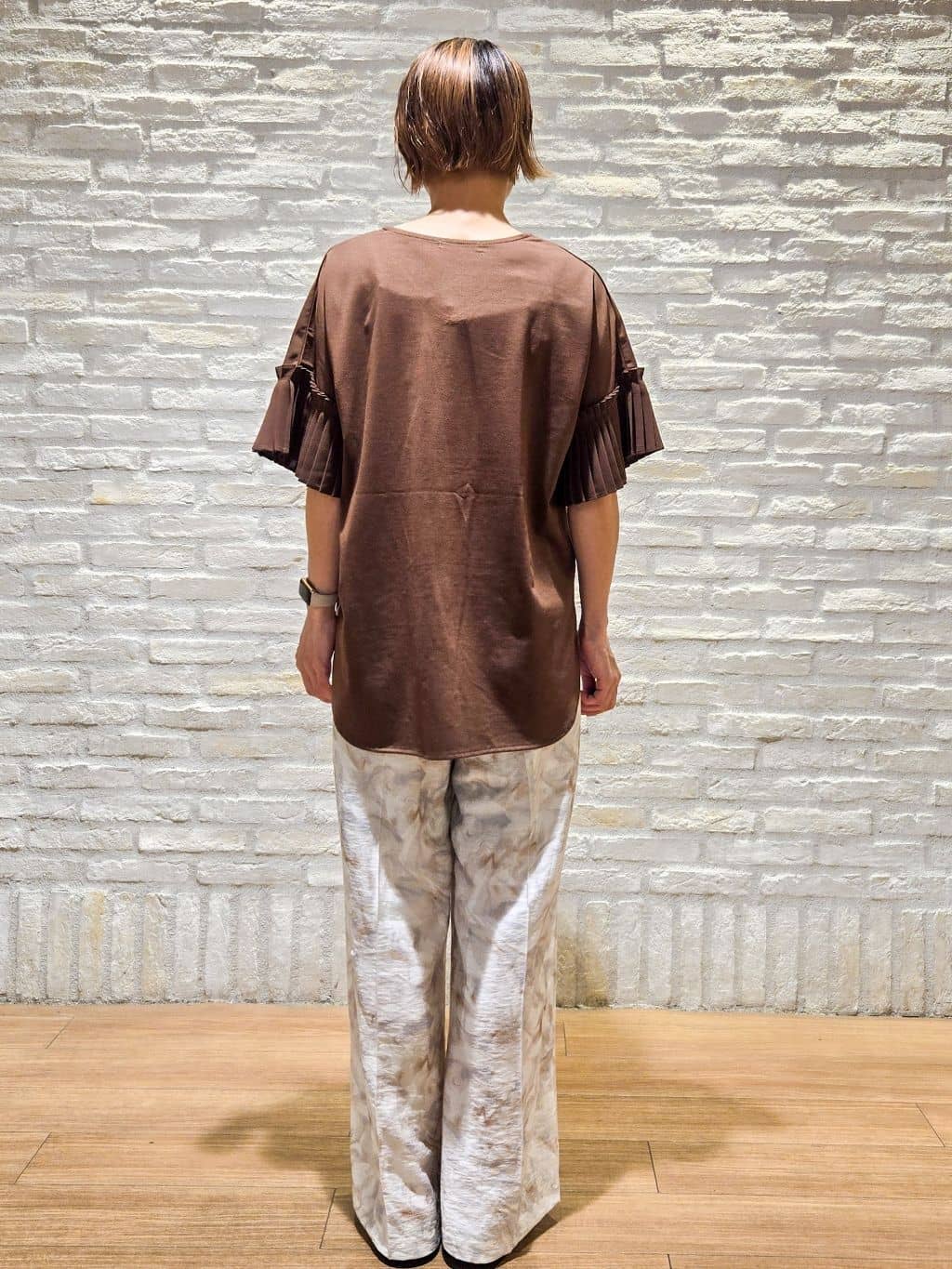yoshimiさんの「OPAQUE.CLIP｜プリーツスリーブドッキングトップス【洗濯機洗い可】」を使ったコーディネート