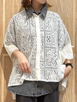 meiさんの「SHOO･LA･RUE｜大人レトロスタイルに レースポンチョシャツ」を使ったコーディネート