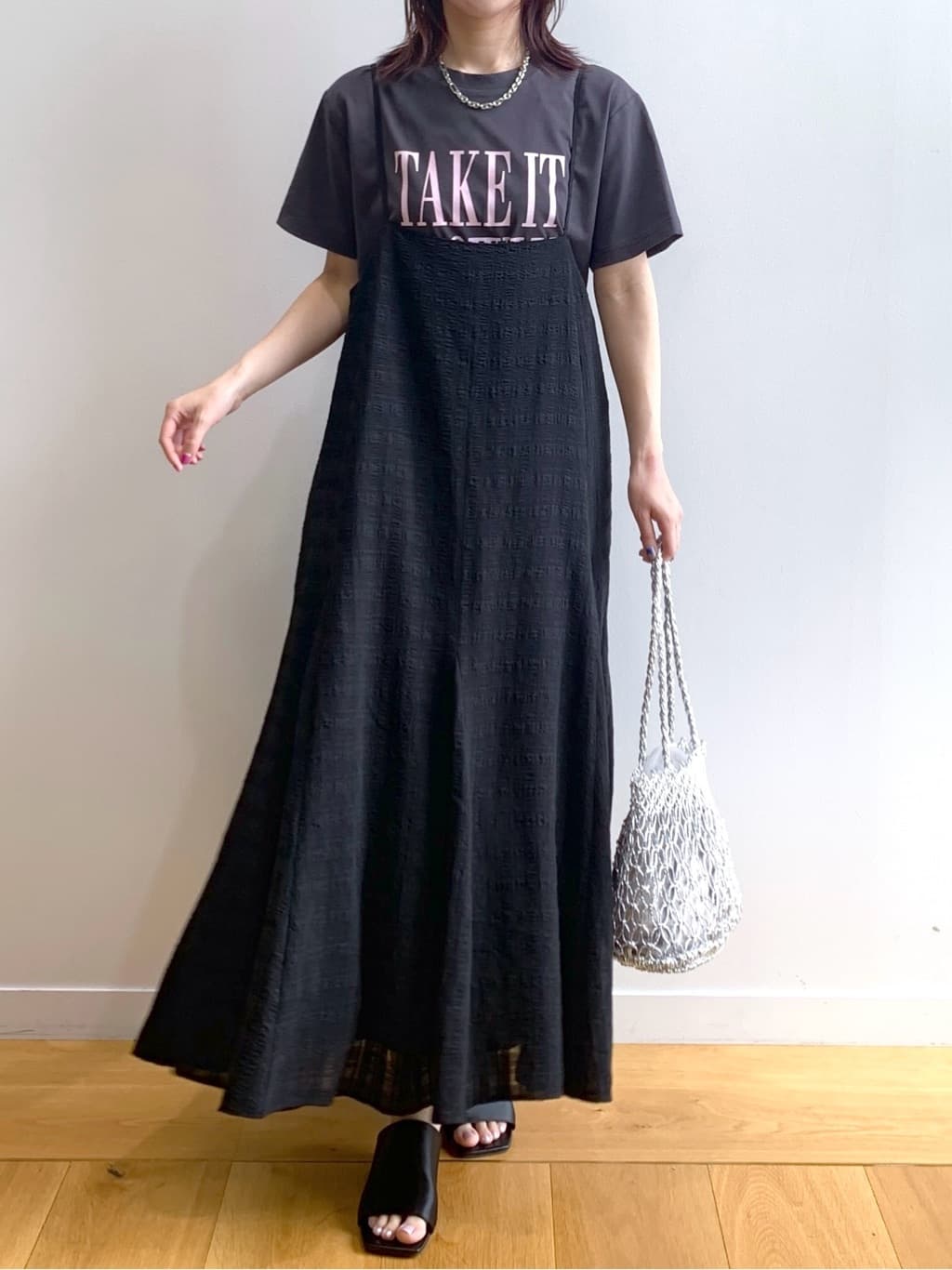 RINAさんの「OPAQUE.CLIP｜ロゴプリントTシャツ【洗濯機洗い可】」を使ったコーディネート