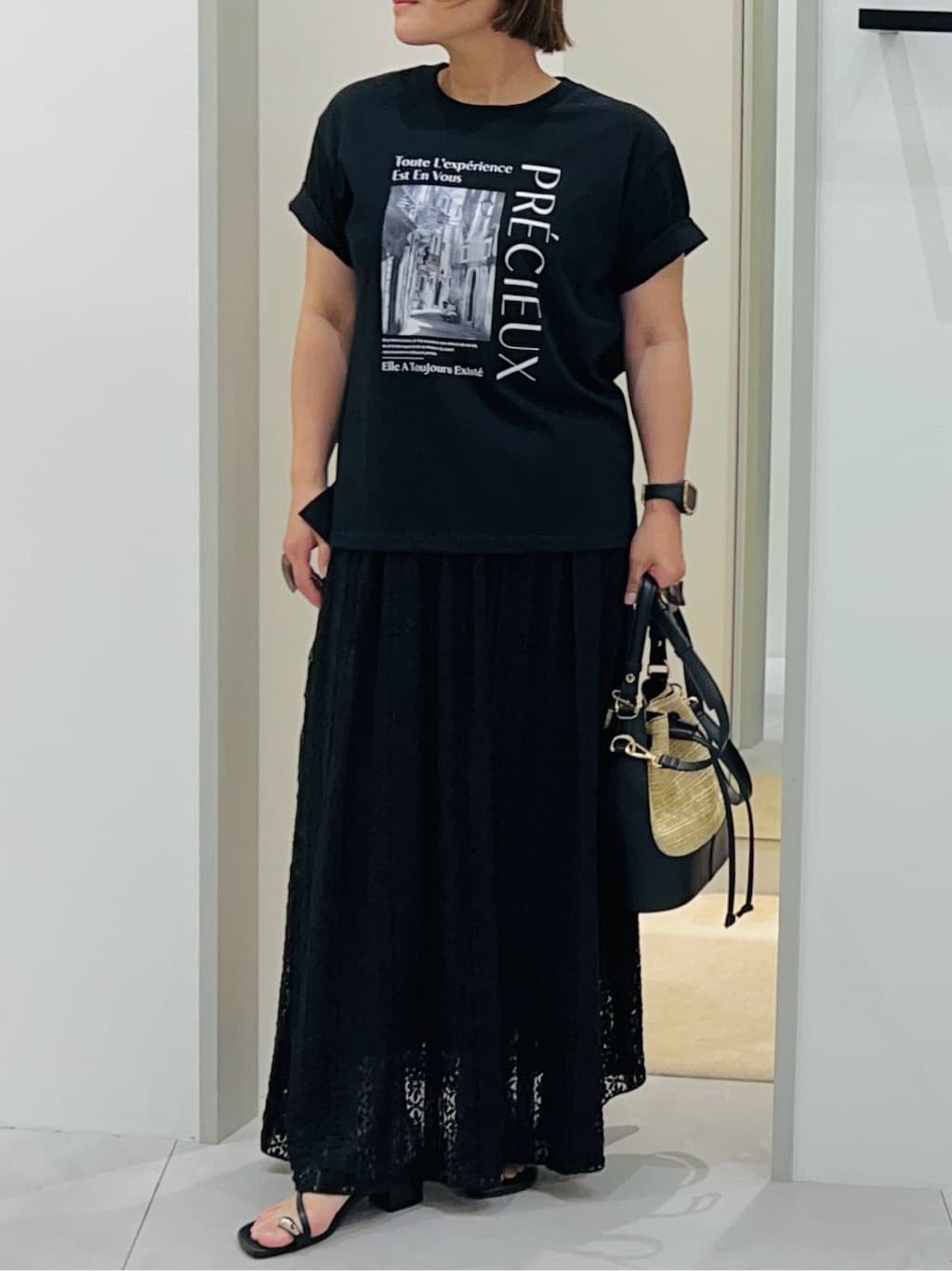 タナさんの「THE SHOP TK｜フォトアソートTシャツ【接触冷感/UV/毛玉になりにくい/洗濯機OK】」を使ったコーディネート