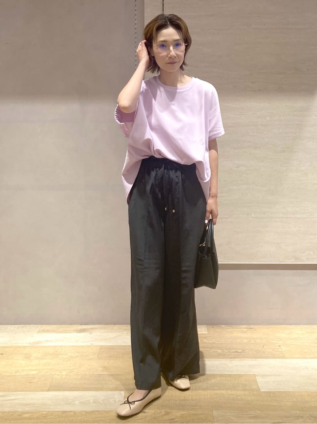 たけねぇさんの「OPAQUE.CLIP｜ウエストサテン使いイージーワイドパンツ【洗濯機洗い可】」を使ったコーディネート