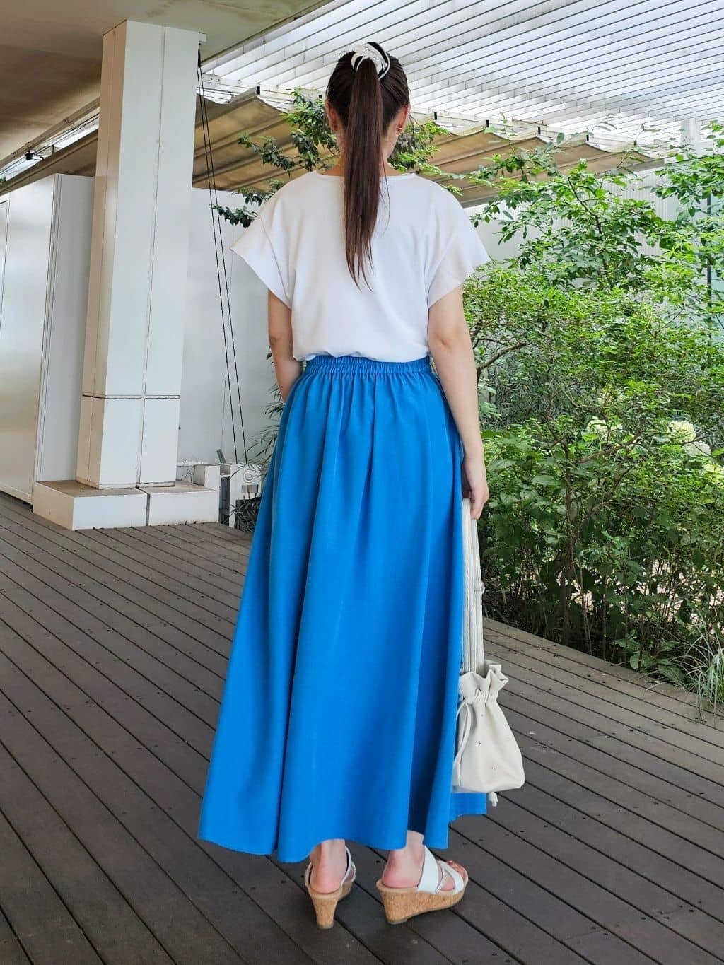 ゆゆさんの「SHOO･LA･RUE｜【汗ジミ防止/ひんやり/UV】フリルスリーブTシャツ」を使ったコーディネート