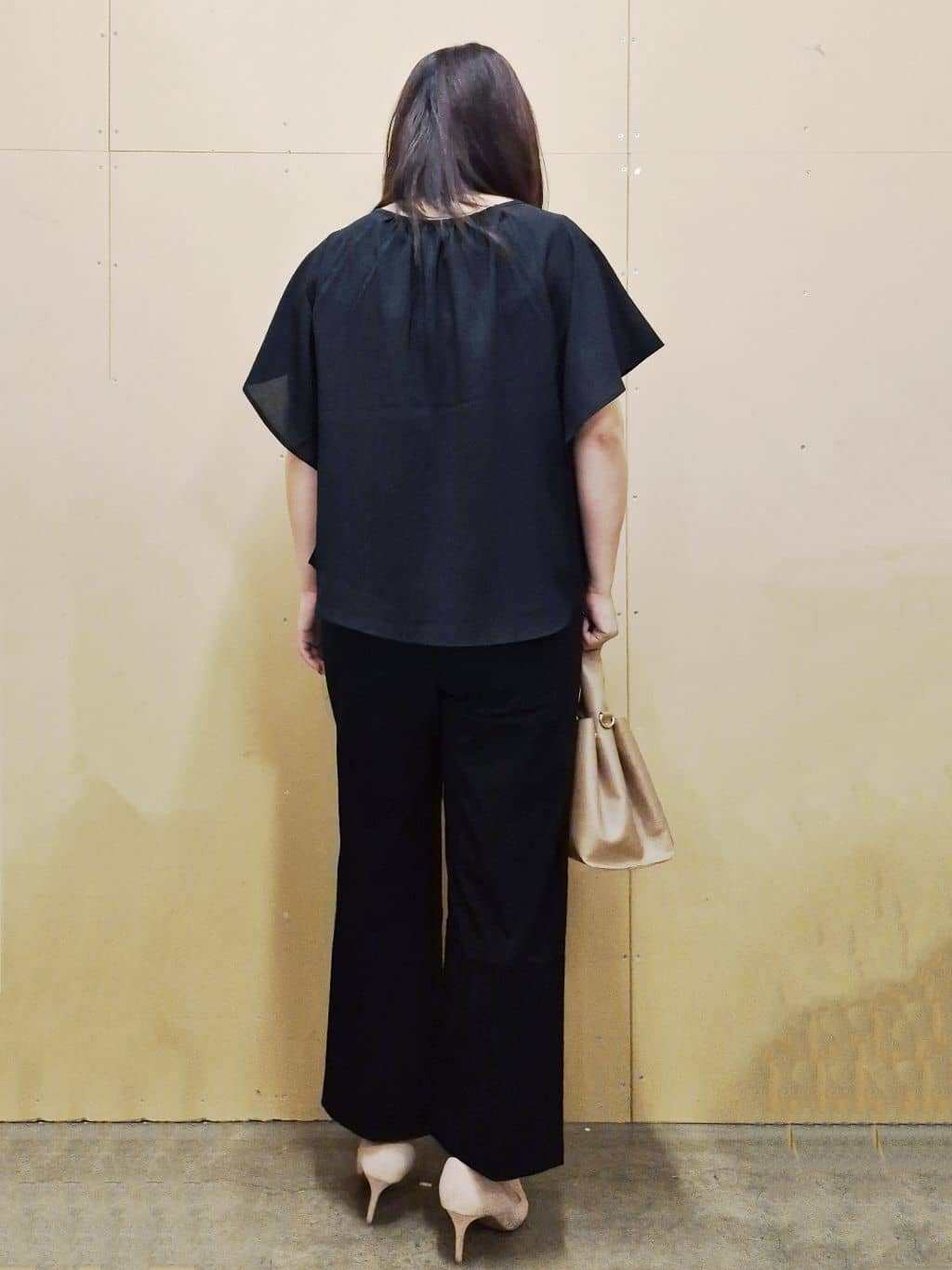 ひさえさんの「THE SHOP TK｜麻調ピンタックワイドパンツ【洗濯機OK】」を使ったコーディネート