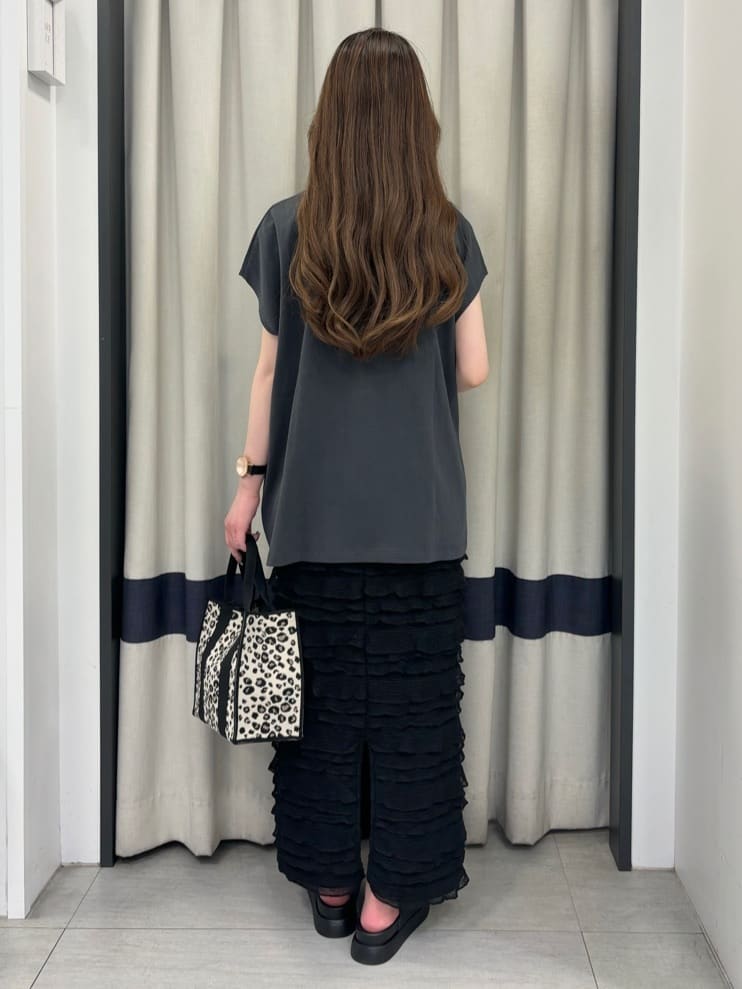 ainaさんの「grove｜【Lee&times;grove別注】PRINT　SLEEVELESS T-SHIRTS」を使ったコーディネート