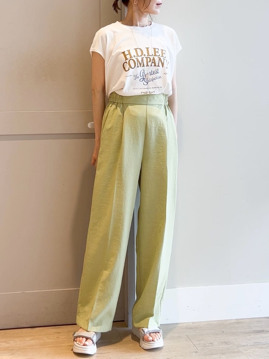 yamakoさんの「grove｜【Lee&times;grove別注】PRINT　SLEEVELESS T-SHIRTS」を使ったコーディネート