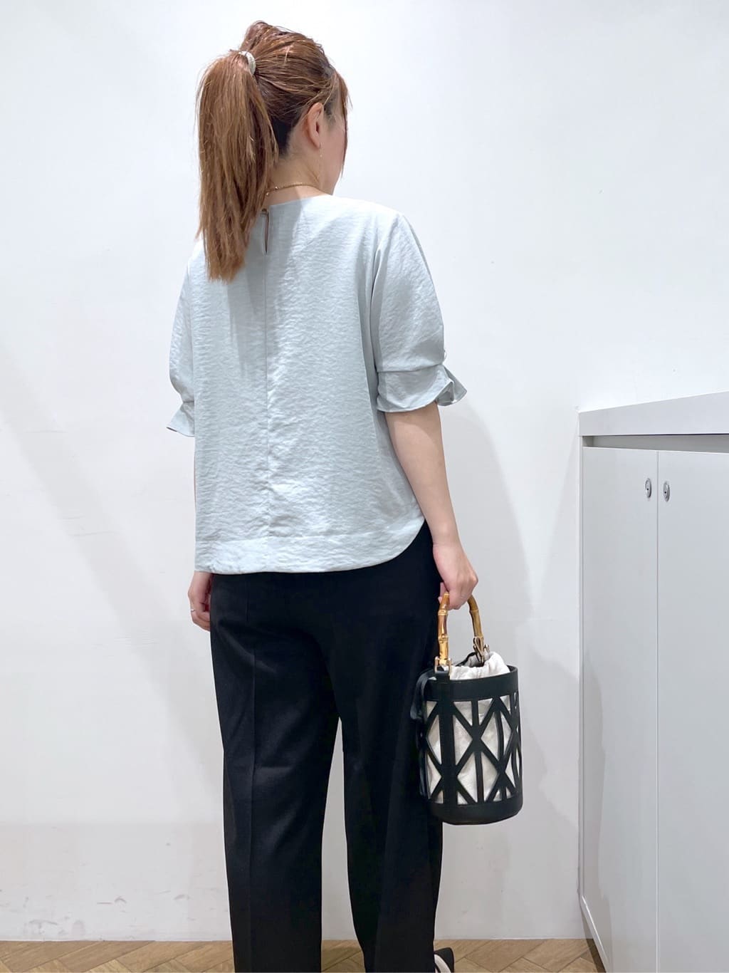 Junさんの「index｜《8色展開／XS-LLサイズ》タックパフスリーブブラウス【洗濯機洗い可／吸水速乾／防シワ／抗ピル】」を使ったコーディネート