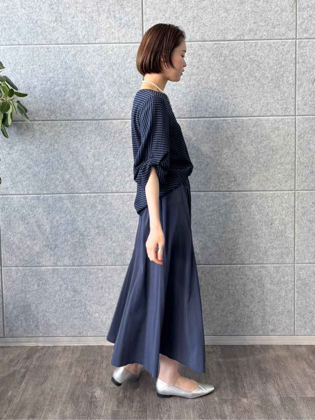 kanaeさんの「INDIVI｜【UVケア／吸汗速乾】凹凸素材ねじり袖トップス」を使ったコーディネート