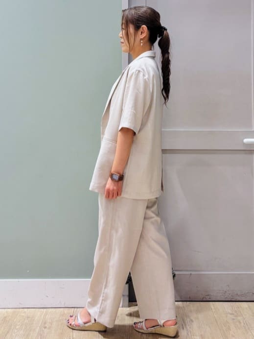 Komi☆さんの「grove｜軽やかに羽織れて、きちんと見え ハーフスリーブテーラードジャケット」を使ったコーディネート