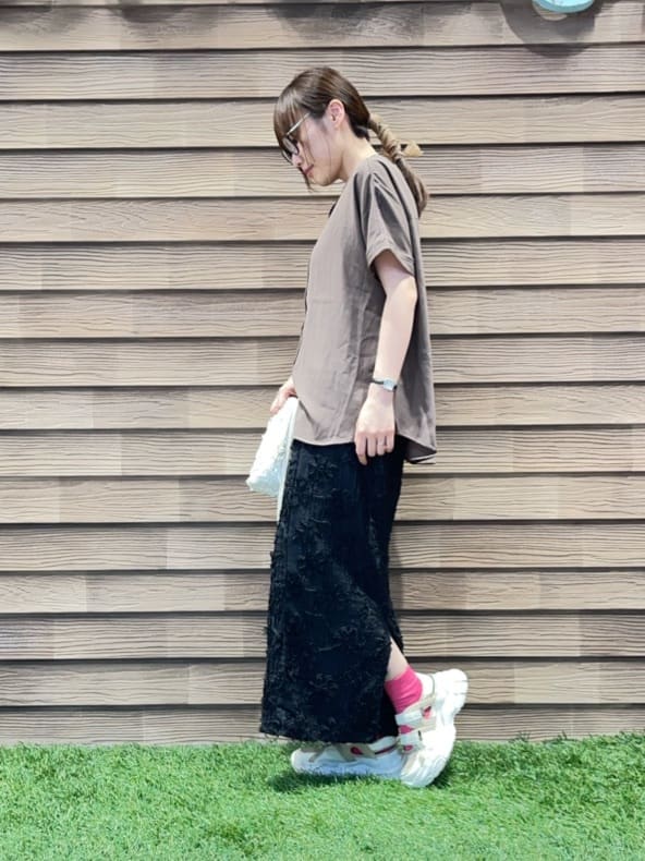 himiさんの「SHOO･LA･RUE｜【洗える/プチプラ】大人の抜け感をプラスする バンドカラーシャツ」を使ったコーディネート