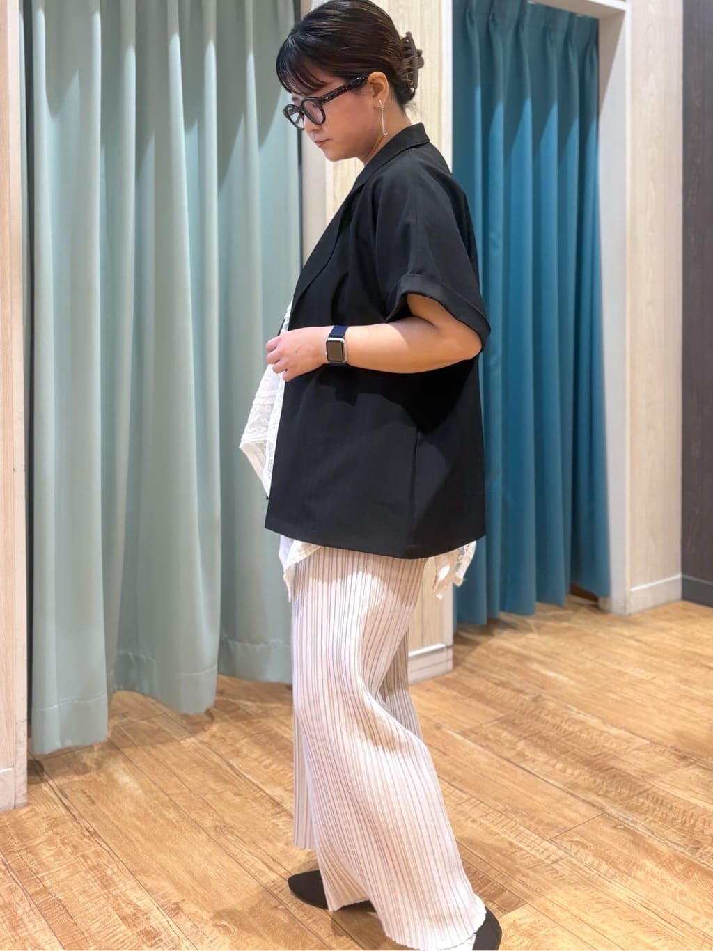 砂糖さんの「SHOO･LA･RUE｜【2WAY】スカートにもなる イレヘム レースビスチェ」を使ったコーディネート