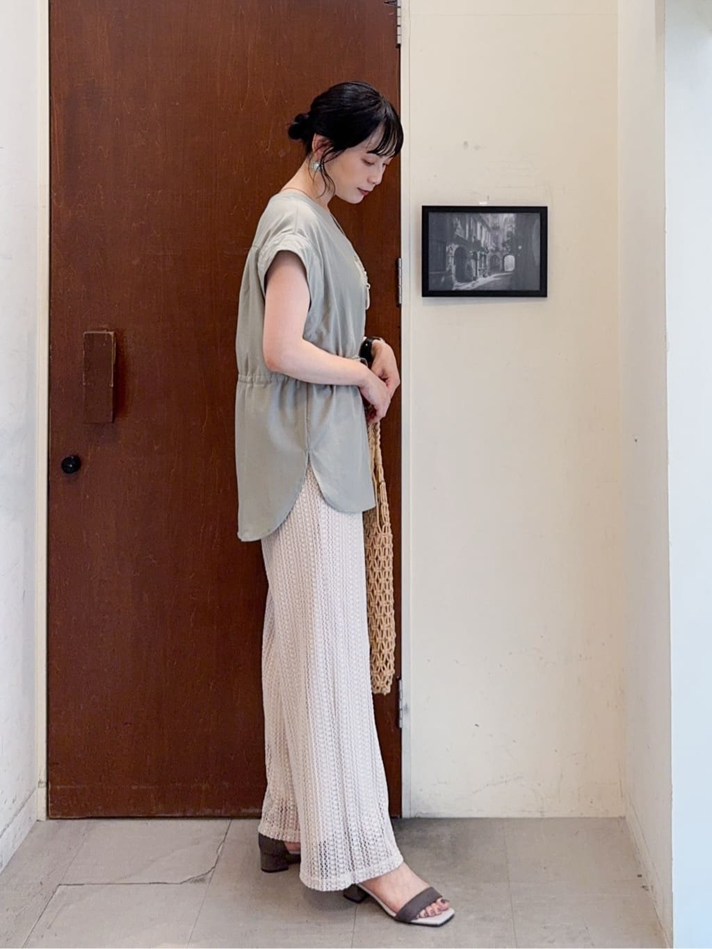 𝐇𝐢𝐫𝐨𝐦𝐢さんの「SHOO･LA･RUE｜【S-LL】シルエットが変えられる ウエストリボンブラウス」を使ったコーディネート