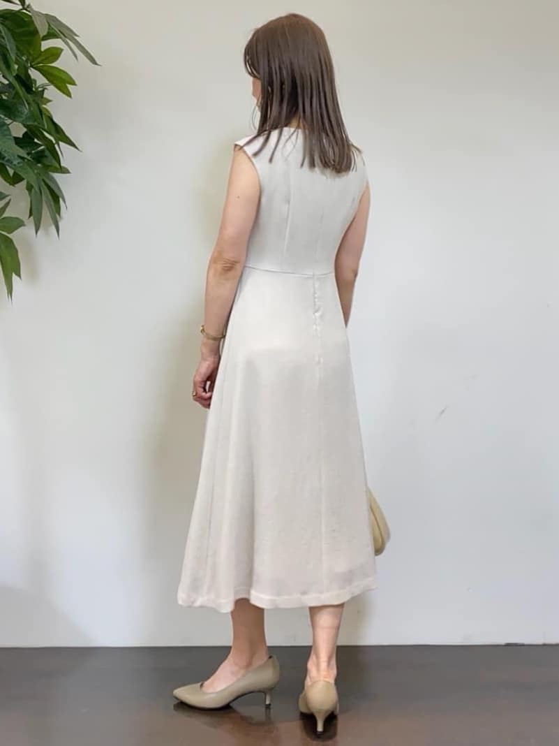 tomoさんの「UNTITLED｜◆ビッグトップネックレス」を使ったコーディネート