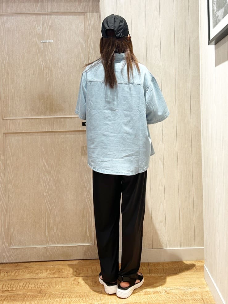yukaさんの「SHOO･LA･RUE｜【S-LL/ひんやり/UV】リラクシーな穿き心地 エアリーワイドパンツ」を使ったコーディネート