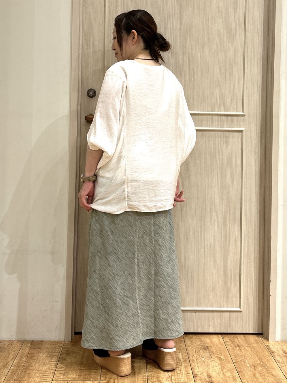kanaさんの「SHOO･LA･RUE｜◆【S-LL/ひんやり/体型カバー】ゆるシルエットが心地よい ドルマンブラウス」を使ったコーディネート