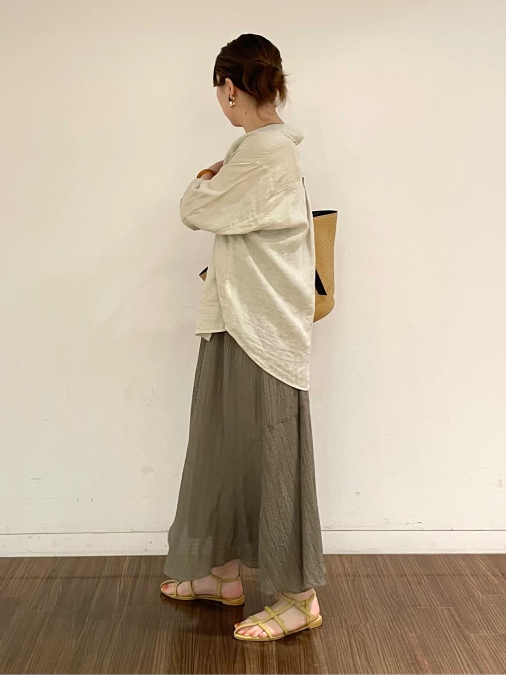 ねねさんの「INDIVI｜」を使ったコーディネート