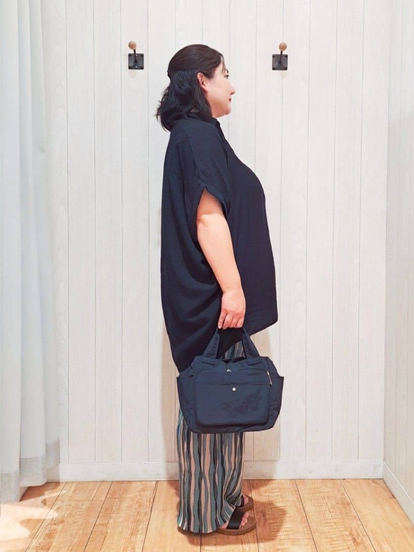 kotomiさんの「SHOO･LA･RUE｜【ひんやり】すっきりきれいに体型カバー コクーンシルエットワンピース」を使ったコーディネート