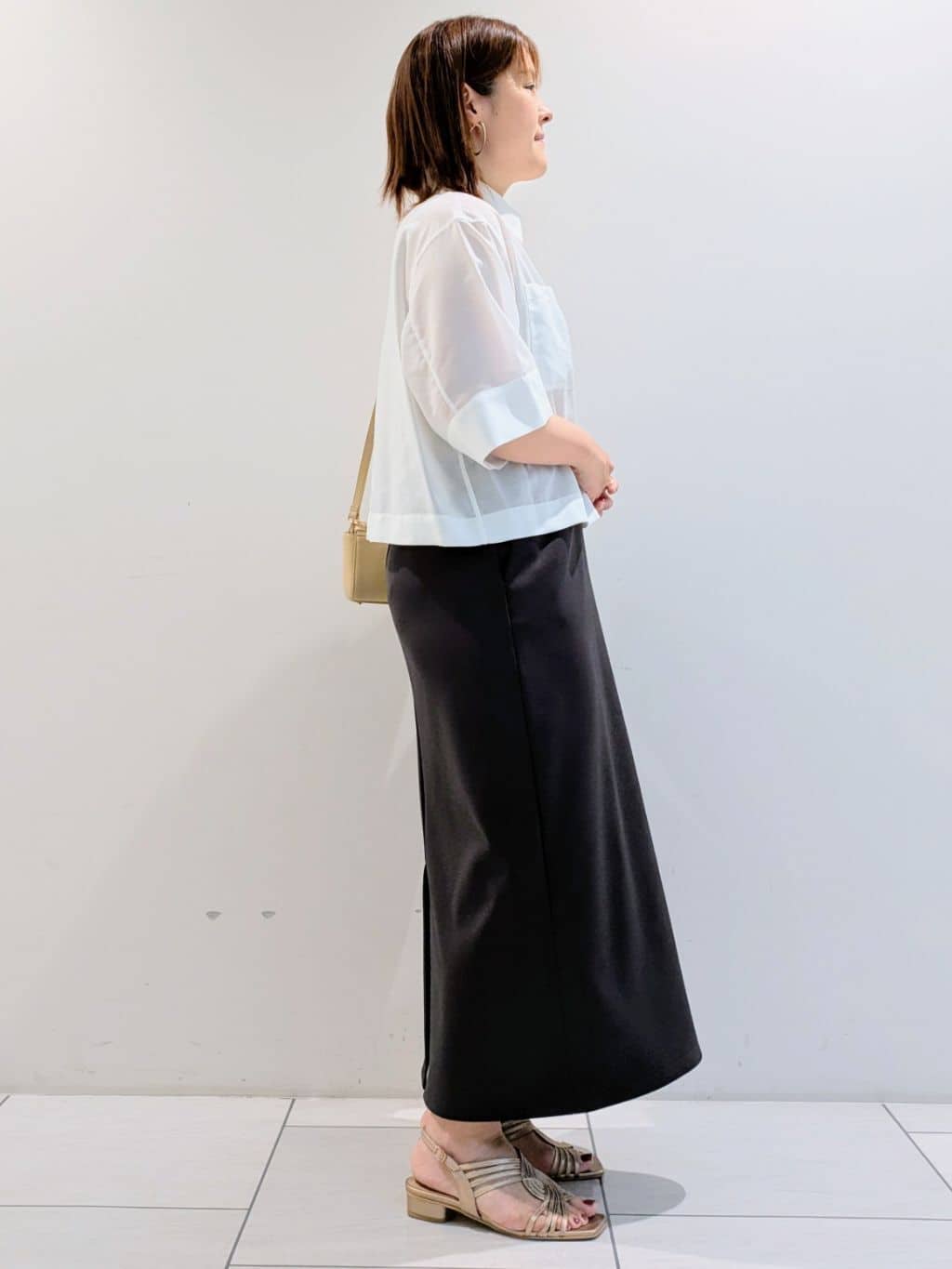 Onumaさんの「UNTITLED｜【前開き/洗える】ショート丈シアーシャツ」を使ったコーディネート