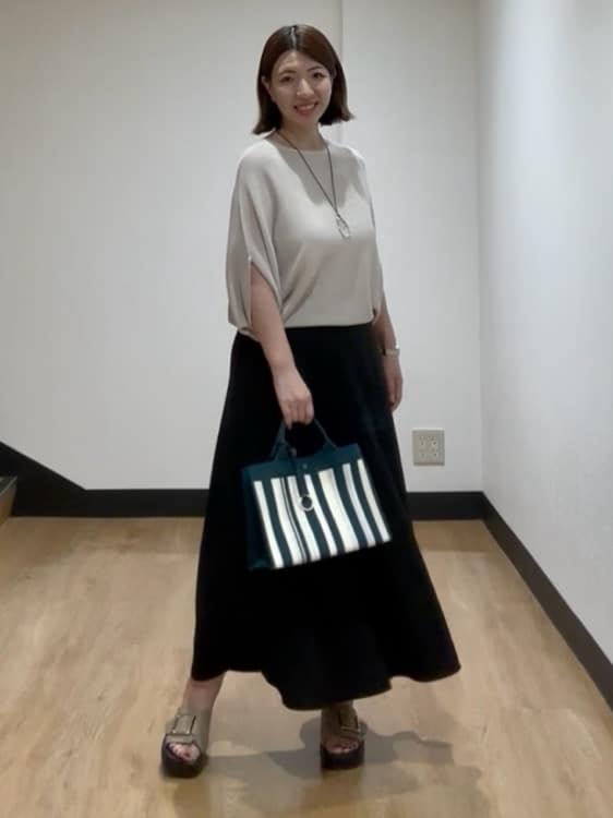 MIKIKOさんの「UNTITLED｜ビッグオーバルネックレス」を使ったコーディネート